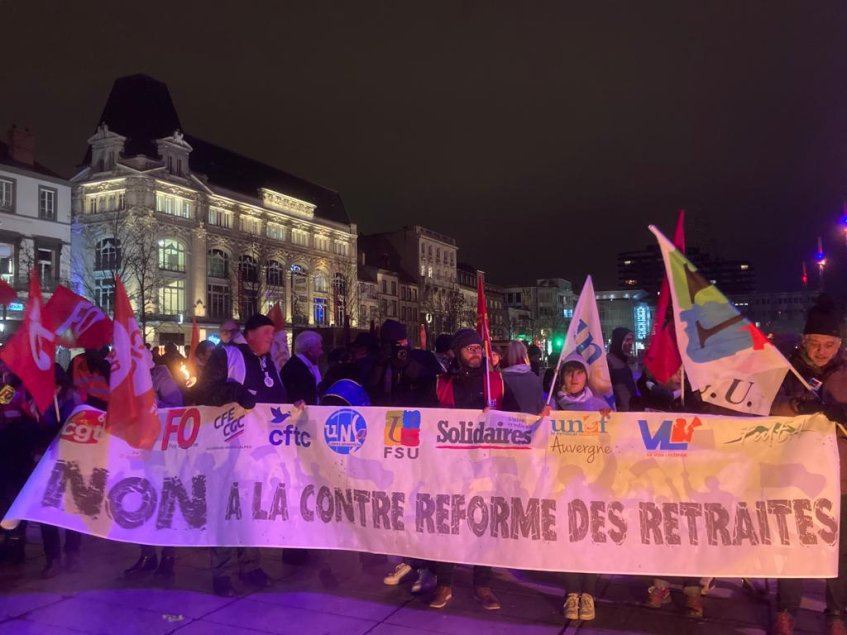 Après le 19 et avant le 31, retour en images sur la Marche aux flambeaux du (…)